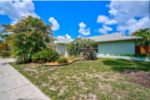 1762 SPRINGWOOD DRIVE, SARASOTA, FL 34232 Sold 08/11/23