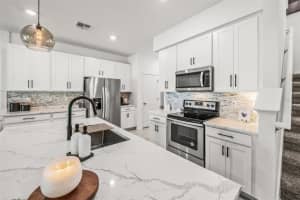 11613 WOODLEAF DRIVE, BRADENTON, FL 34211 Sold 09/08/23
