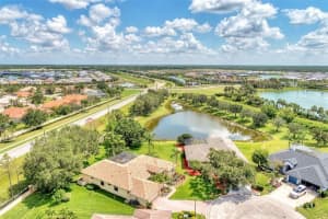 2206 VINTAGE STREET, SARASOTA, FL 34240 Sold 12/01/23