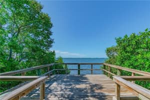 6220 SIGNATURE POINTE LANE, BRADENTON, FL 34210 Sold 07/01/24