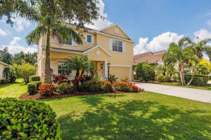 11758 FOREST PARK CIR, LAKEWOOD RANCH, FL 34211 Sold 08/01/23