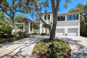 1081 TOCOBAGA LANE, SARASOTA, FL 34236 Sold 01/03/25