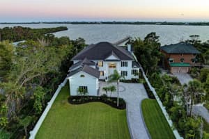 1081 BAYSHORE DRIVE, ENGLEWOOD, FL 34223 Sold 10/20/23