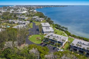 600 MANATEE AVENUE, HOLMES BEACH, FL 34217 Sold 08/14/23