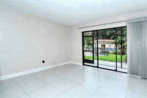 800 HUDSON AVENUE, SARASOTA, FL 34236 Sold 11/15/23