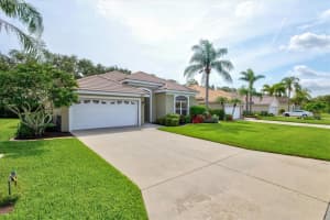 6857 Superior St Cir, Sarasota, FL 34243, Sold 07/14/23