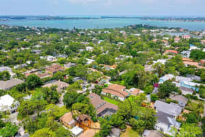 1705 Floyd St, Sarasota, FL 34239, Sold 07/07/23