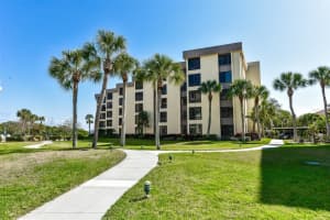 8770 MIDNIGHT PASS ROAD, SARASOTA, FL 34242 - MLS#MFRA4574241