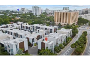 275 COSMOPOLITAN COURT, SARASOTA, FL 34236 Sold 07/25/23