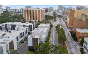 275 COSMOPOLITAN COURT, SARASOTA, FL 34236 Sold 07/25/23