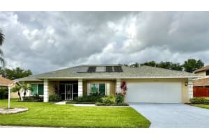 6113 55TH AVENUE CIRCLE, BRADENTON, FL 34203 Sold 07/28/23