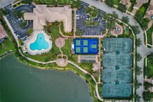 5790 BENEVENTO DRIVE, SARASOTA, FL 34238 Sold 07/28/23