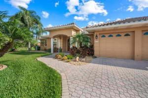 8337 SILO COURT, SARASOTA, FL 34240 Sold 09/29/23