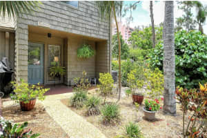 1619 TREEHOUSE CIRCLE, SARASOTA, FL 34231 Sold 09/01/23