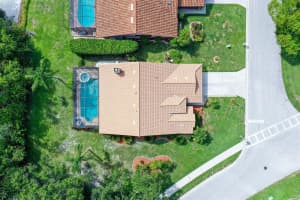 6104 NICOLE DRIVE, SARASOTA, FL 34243 Sold 08/11/23