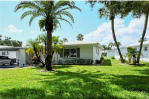 1840 VERA PLACE, SARASOTA, FL 34235 Sold 08/09/23