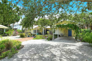 5019 COMMONWEALTH DRIVE, SARASOTA, FL 34242 Sold 08/08/23