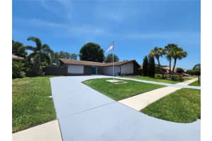2974 CAPTIVA DRIVE, SARASOTA, FL 34231 Sold 11/20/23