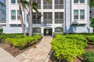 391 ARUBA CIRCLE, BRADENTON, FL 34209 Sold 08/09/24