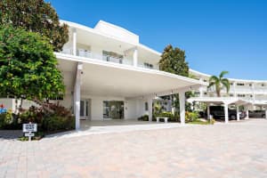 100 SANDS POINT ROAD, LONGBOAT KEY, FL 34228 Sold 09/18/23
