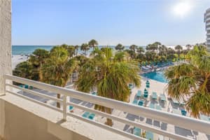 210 SANDS POINT ROAD, LONGBOAT KEY, FL 34228 Sold 12/06/23