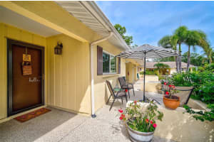 390 301 BOULEVARD, BRADENTON, FL 34205 Sold 09/19/23
