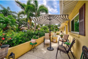 390 301 BOULEVARD, BRADENTON, FL 34205 Sold 09/19/23