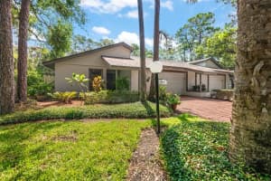 4645 OAK FOREST DRIVE, SARASOTA, FL 34231 Sold 09/14/23