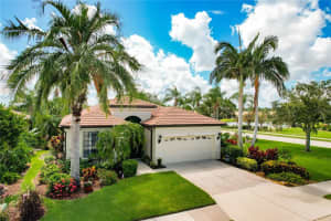 8232 STIRLING FALLS CIRCLE, SARASOTA, FL 34243 Sold 08/31/23