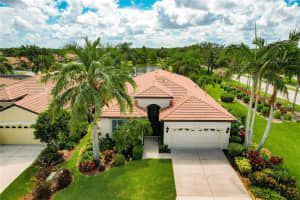 8232 STIRLING FALLS CIRCLE, SARASOTA, FL 34243 Sold 08/31/23