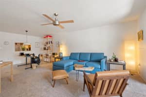 230 SHERWOOD DRIVE, BRADENTON, FL 34210 Sold 11/03/23
