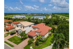 6104 CHAMPIONS ROW STREET, BRADENTON, FL 34210 Sold 12/18/23