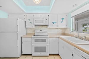 6071 ARLENE WAY, BRADENTON, FL 34207 Sold 12/11/23