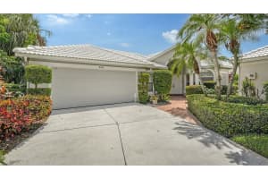 6816 AVENIDA MARBELLA, SARASOTA, FL 34238 Sold 09/05/23