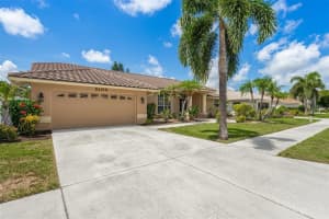 5105 SUNNYDALE CIRCLE, SARASOTA, FL 34233 Sold 08/31/23