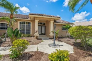 5105 SUNNYDALE CIRCLE, SARASOTA, FL 34233 Sold 08/31/23