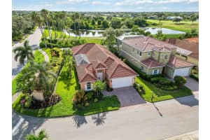 7290 ALICANTE DRIVE, SARASOTA, FL 34238 Sold 11/03/23