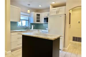2833 SWIFTON DRIVE, SARASOTA, FL 34231 Sold 08/04/23