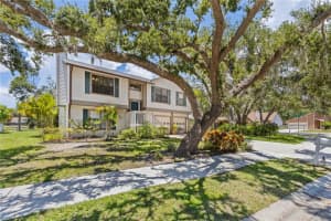 5518 FORESTER LAKE DRIVE, SARASOTA, FL 34243 Sold 01/08/24