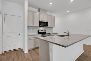 11539 WOODLEAF DRIVE, BRADENTON, FL 34211 Sold 12/04/23