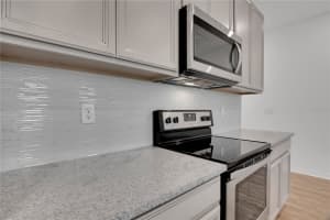 11539 WOODLEAF DRIVE, BRADENTON, FL 34211 Sold 12/04/23