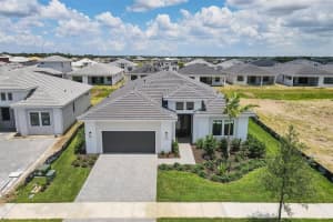 4926 KIVA CIRCLE, LAKEWOOD RANCH, FL 34211 Sold 09/28/23