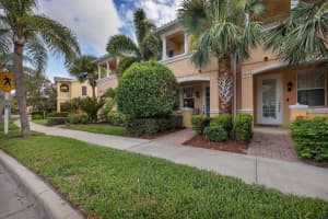 1611 NAPOLI DRIVE, SARASOTA, FL 34232 Sold 08/18/23
