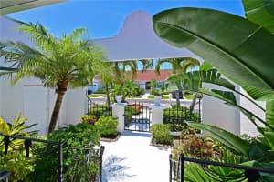 4717 61ST AVENUE TERRACE, BRADENTON, FL 34210 Sold 09/07/23