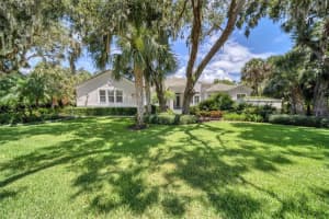 2662 DICK WILSON DRIVE, SARASOTA, FL 34240 Sold 10/04/23