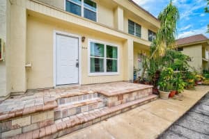 404 BARLOW AVENUE, SARASOTA, FL 34232 Sold 04/17/24