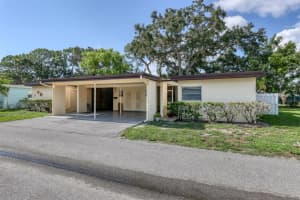 6260 GREEN VIEW CIRCLE, SARASOTA, FL 34231 Sold 11/30/23