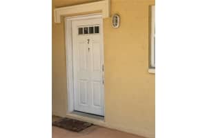 906 LA COSTA CIRCLE, SARASOTA, FL 34237 Sold 07/31/23