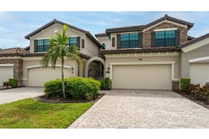 5805 WAKE FOREST RUN, LAKEWOOD RANCH, FL 34211 - MLS#MFRA4576309