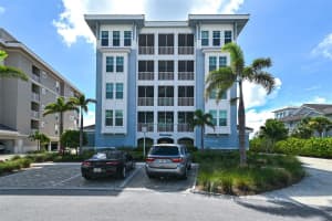 376 ARUBA CIRCLE, BRADENTON, FL 34209 Sold 09/27/23